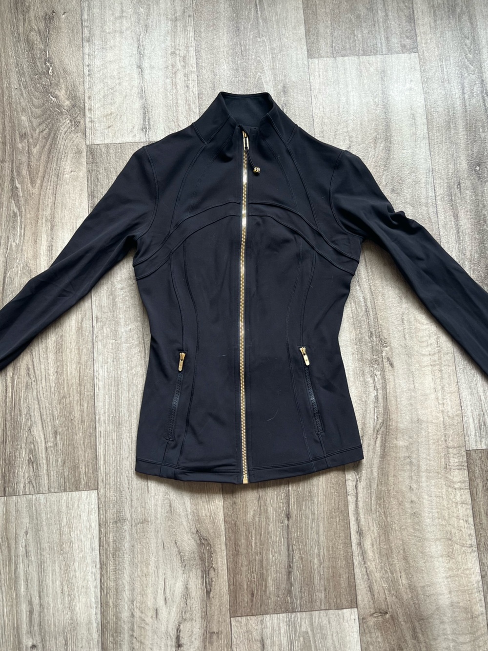 Lululemon Define Luon Women’s Athletic Jacket Black/Gold NWOT